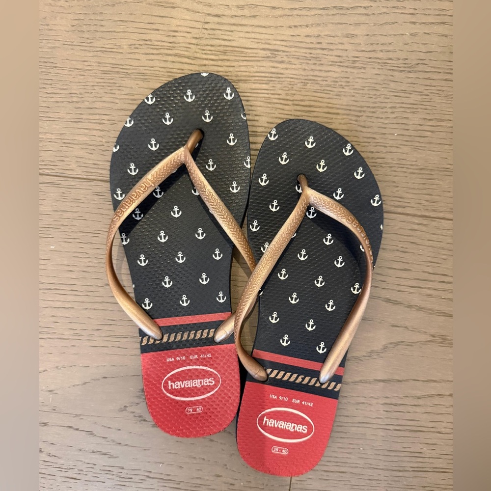 Havaianas Nautical Black and Red Flip Flops
